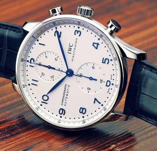 萬國維修服務保養萬國手表的常見方法